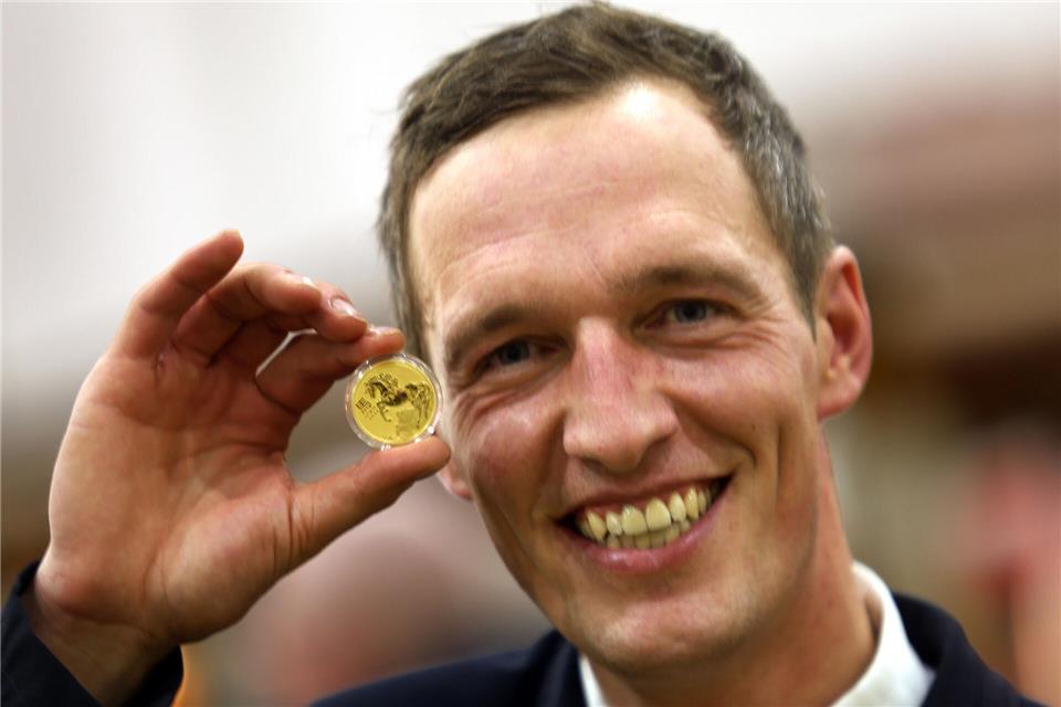 Hendrik Dowe gewinnt die Mittlere Tour und eine Goldmünze.