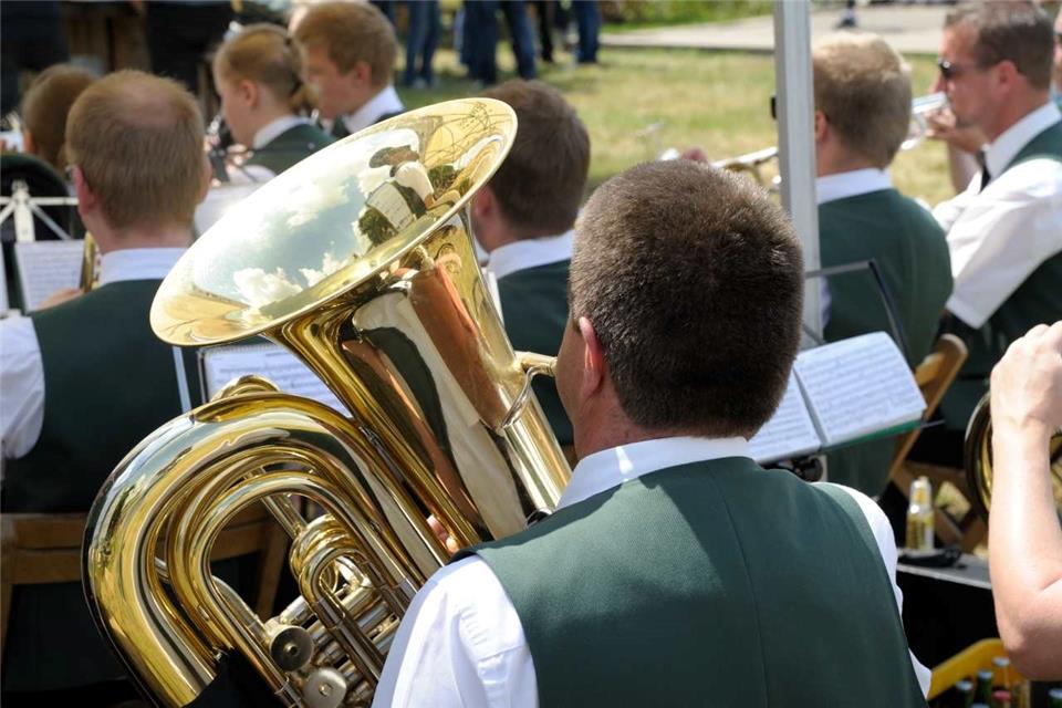 Hendrik Kamperschroer ist neuer Schützenkönig von Gemenkrückling-Fedmark.