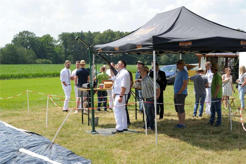 Hendrik Kamperschroer ist neuer Schützenkönig von Gemenkrückling-Fedmark.