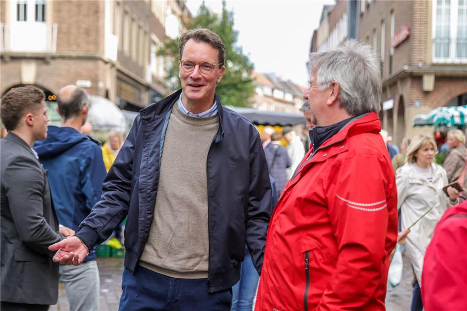 Hendrik Wüst appelliert an die Bürger in Nordrhein-Westfalen: Sie sollen wählen gehen.Christoph Reichwein/dpa