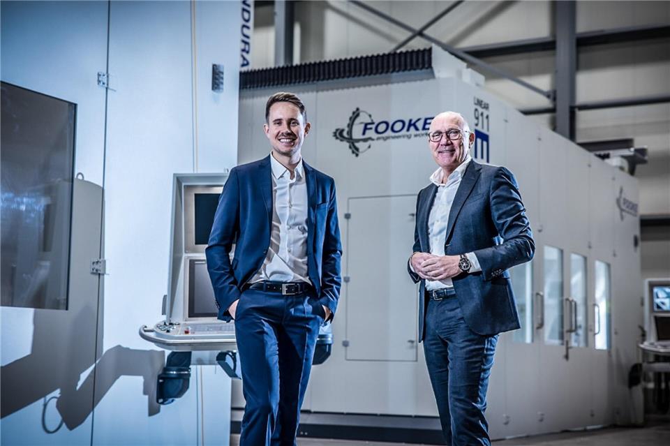 Hendrik (l.) und Johannes Fooke freuen sich über einen wichtigen Auftrag für das Borkener Unternehmen.