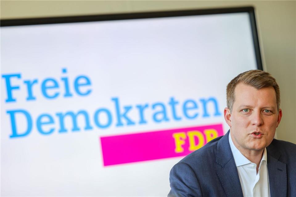 Henning Höne wird voraussichtlich gegen Wolfgang Kubicki antreten. (Archivbild) Christoph Reichwein/dpa