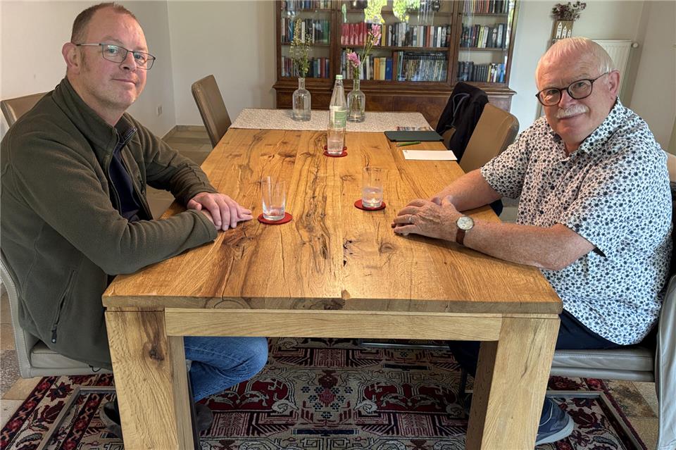Henry Tünte (li.) und sein Vater Karl-Heinz Tünte sprechen sich für eine sachliche politische Diskussion aus.