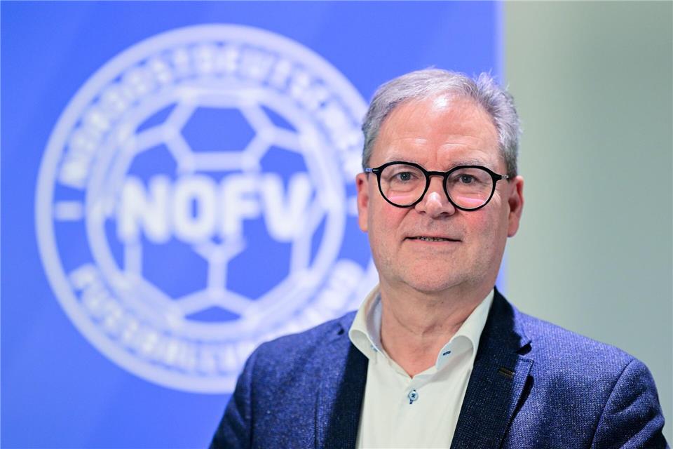 Hermann Winkler, Präsident des Nordostdeutschen Fußballverbandes (NOFV), lobt die Einigkeit zwischen Verband und den Vereinen bei der Aufstiegsreform.  (Archivbild)Sebastian Christoph Gollnow/dpa