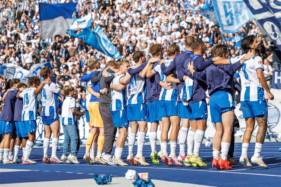 Hertha BSC ist Tabellenführer der 2. Fußball-Bundesliga.Andreas Gora/dpa
