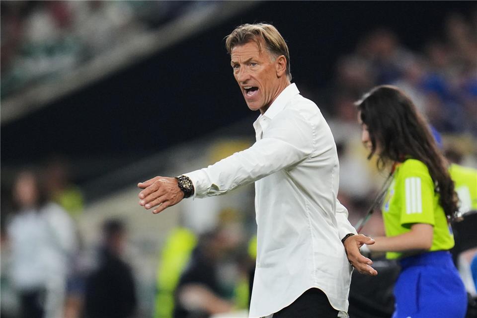 Hervé Renard war gar nicht einverstanden mit dem, was er sah.Matias Delacroix/AP/dpa