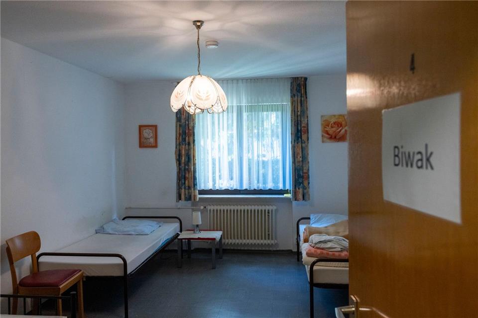 Hessens Gemeinden sind im Rahmen der Gefahrenabwehr verpflichtet, Betroffenen von „unfreiwilliger Obdachlosigkeit“ ein Dach über dem Kopf zu gewähren. (Archivbild)Helmut Fricke/dpa