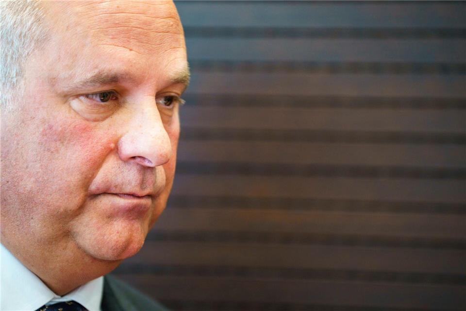 Hessens Innenminister Roman Poseck (CDU) verteidigt das neue Wahlrecht im Land. (Archivbild)Andreas Arnold/dpa