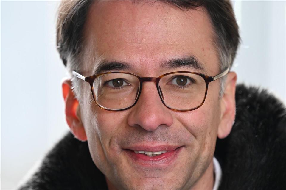 Hessens Justizminister Christian Heinz (CDU) dringt auf die rasche bundesweite Einführung einer dreimonatigen Speicherfrist für IP-Adressen, um die Aufklärungsquote bei Kinderpornografie im Internet zu erhöhen. (Archivbild)Arne Dedert/dpa