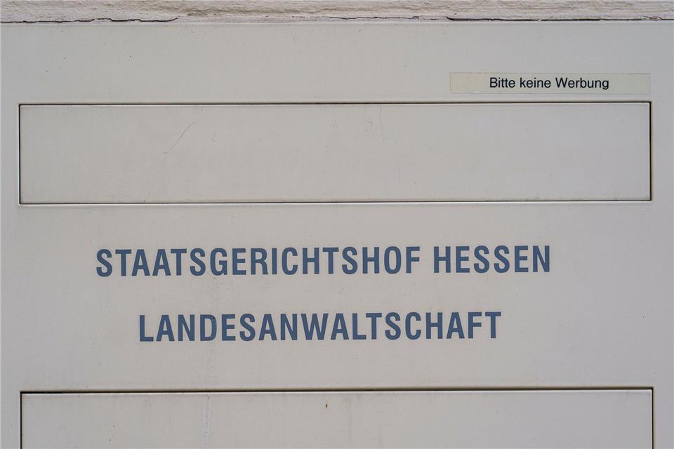 Hessens Staatsgerichtshof befindet sich in der Landeshauptstadt Wiesbaden. (Archivbild) Andreas Arnold/dpa