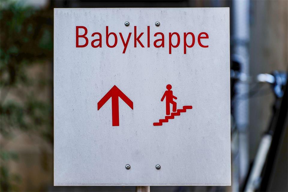 Hessenweit gibt es mehrere Babyklappen.Andreas Arnold/dpa