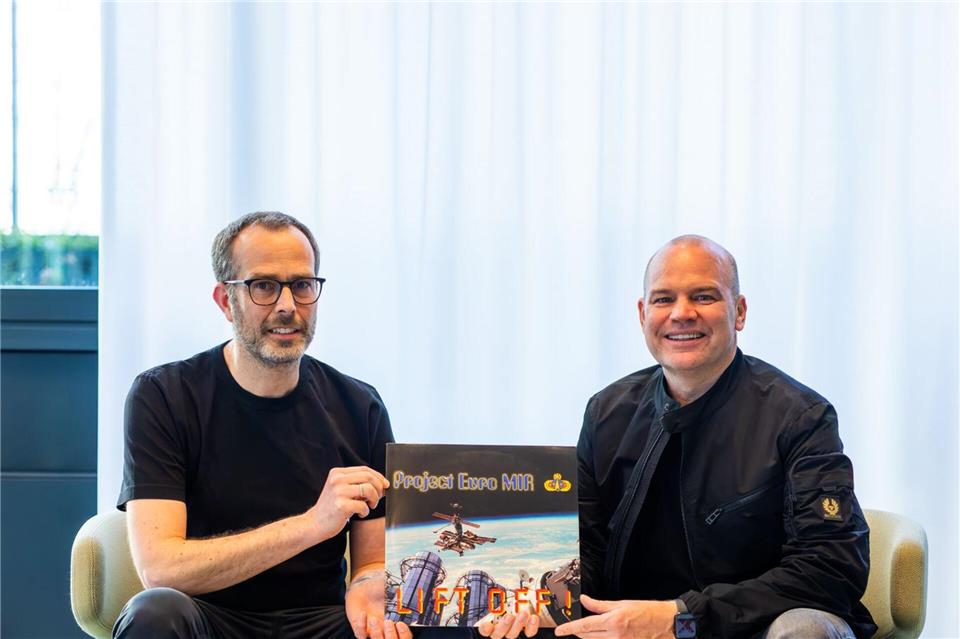 Heute ein Sammlerstück: Der „Euro-Mir“-Song auf Schallplatte.Philipp von Ditfurth/dpa