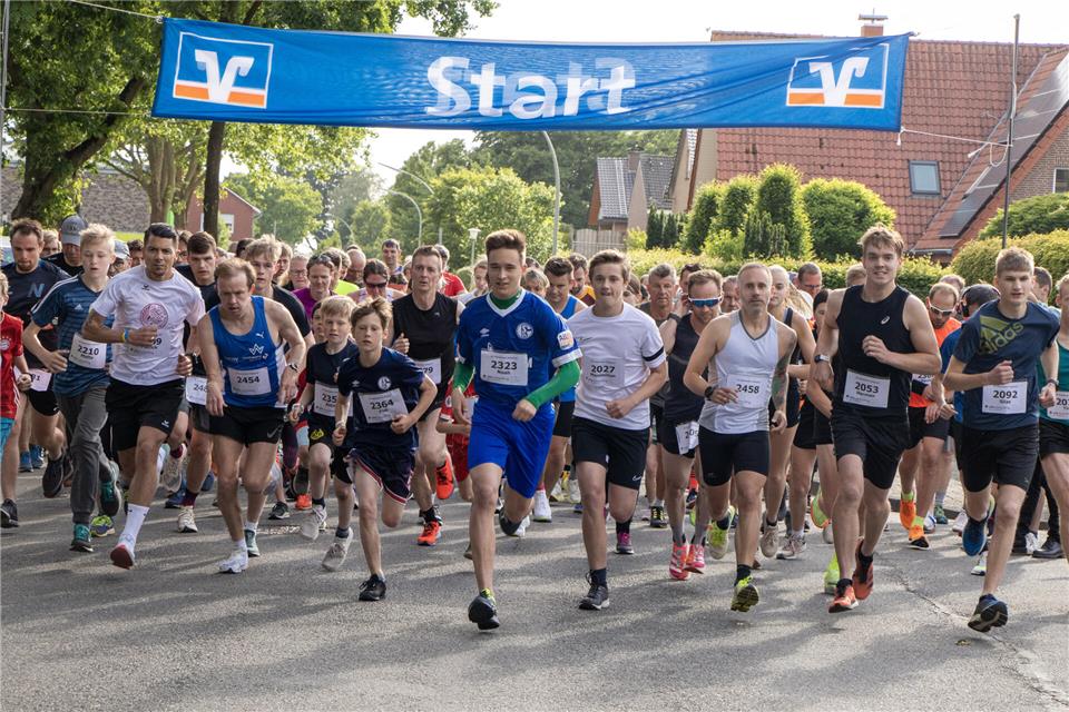 Mai-Lauf in Raesfeld am Freitag Heute testen hunderte Läufer in Raesfeld wieder den Asphalt beim Raesfelder Mai-Lauf.