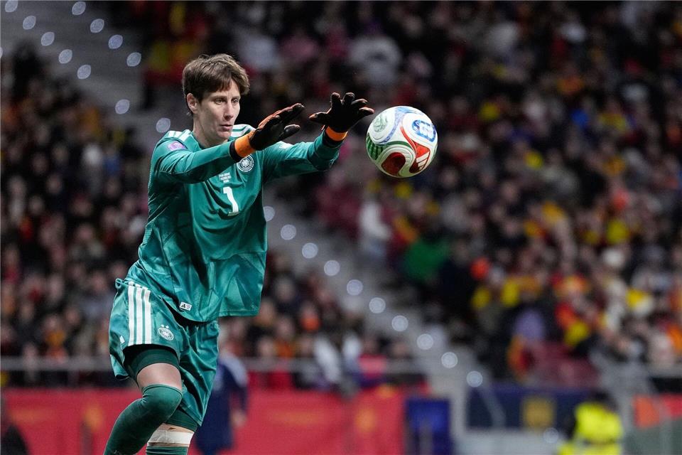 Hielt oft gut, aber gegen Spanien nicht fehlerlos: Ann-Katrin Berger.Bernat Armangue/AP/dpa