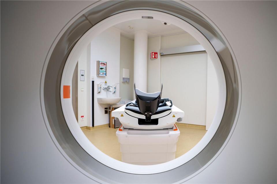 Hier ein Blick in den sogenannten Schockraum.Andreas Arnold/dpa