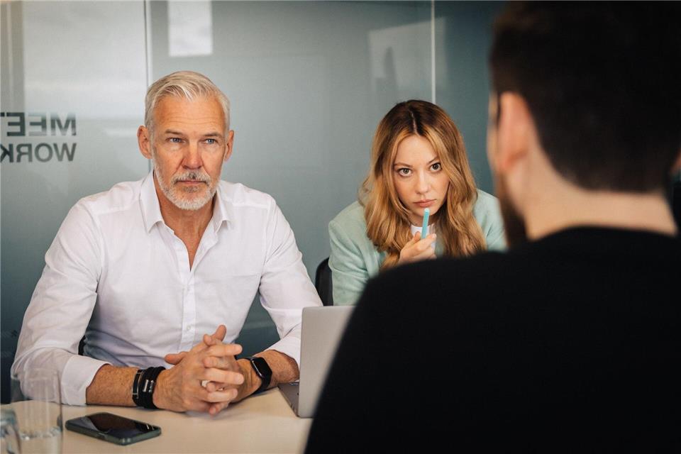 Hier gibt’s nichts geschenkt: Die Höhe der Abfindung ist nicht gesetzlich geregelt und muss zwischen Arbeitgeber und Arbeitnehmer individuell ausgehandelt werden.picture alliance / dpa-tmn