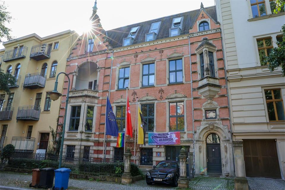 Hier haben SPD, Grüne, Linke und BSW zusammen verhandelt.Peter Gercke/dpa