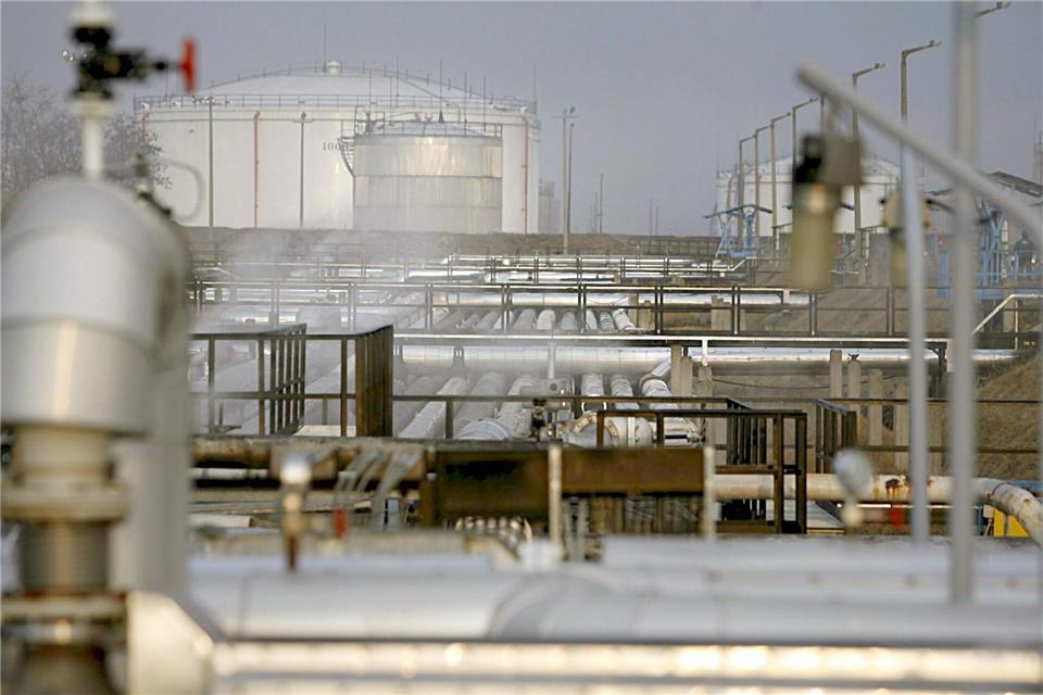 Hier kommt derzeit kein russisches Öl mehr an: Empfangsstation der Druschba-Ölpipeline in Ungarn. (Archivbild)Zsolt Szigetvary/MTI/epa/dpa