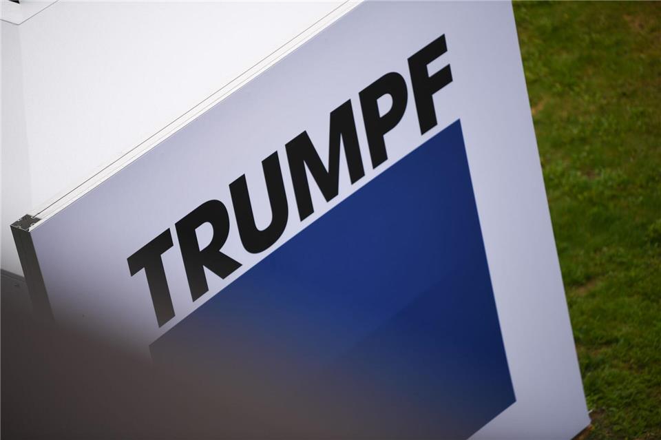 Laserspezialist Trumpf entwickelt System zur Drohnenabwehr Hinter dem Maschinenbauer und Laserspezialisten liegt ein schwieriges Geschäftsjahr. (Archivbild)Marius Bulling/dpa