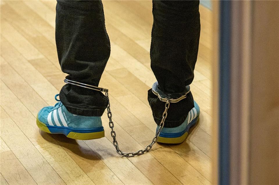 Hintergrund der Tat soll unter anderem die Kündigung eines Mietvertrages gewesen sein.Armin Weigel/dpa