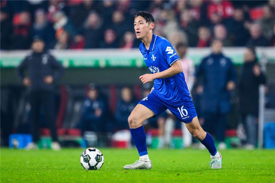 Hiroki Akiyama hat sich beim SV Darmstadt 98 bewährt. (Archivbild)Tom Weller/dpa