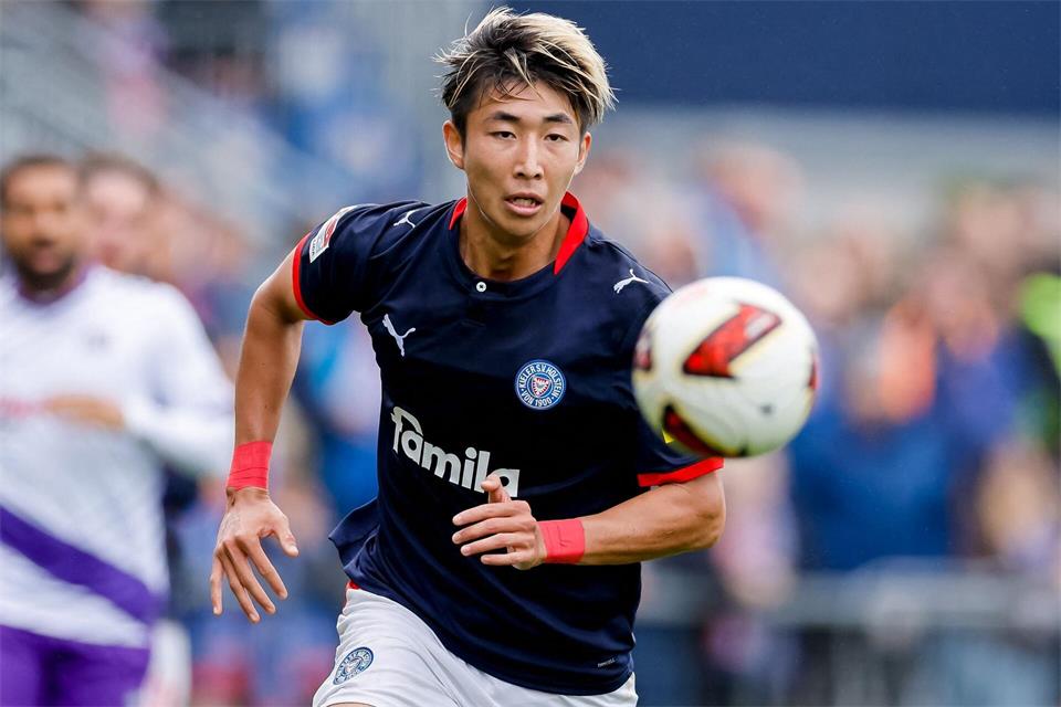Hiroki Sekine unterlief das Kieler Eigentor zum 1:1.Philipp Szyza/dpa