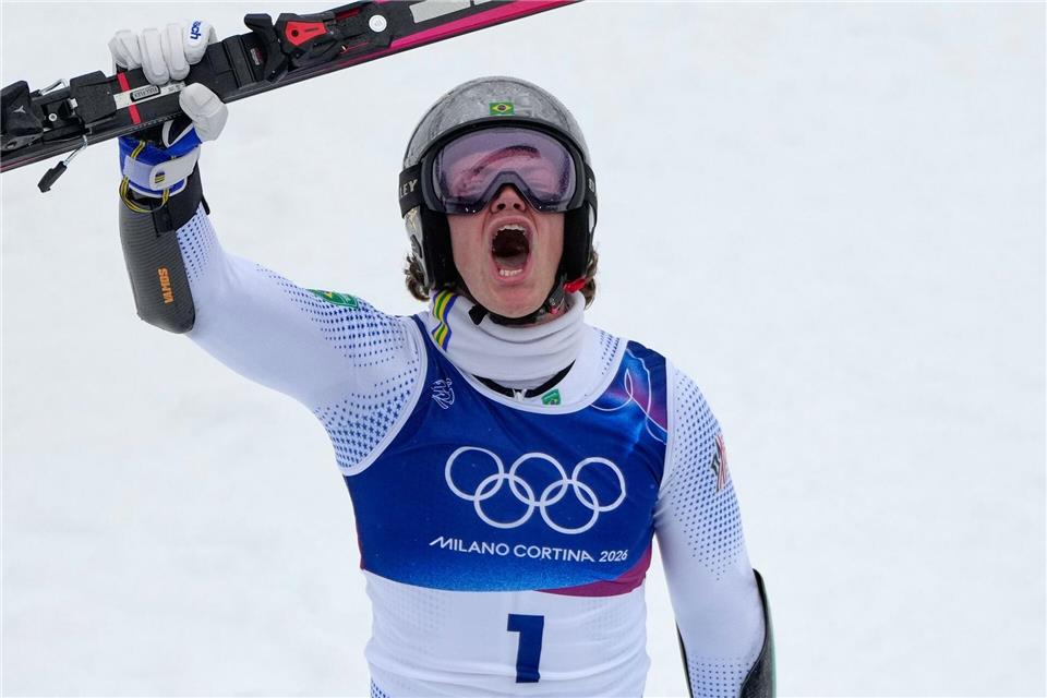 Historischer Coup: Lucas Pinheiro Braathen bejubelt Gold für Brasilien.John Locher/AP/dpa