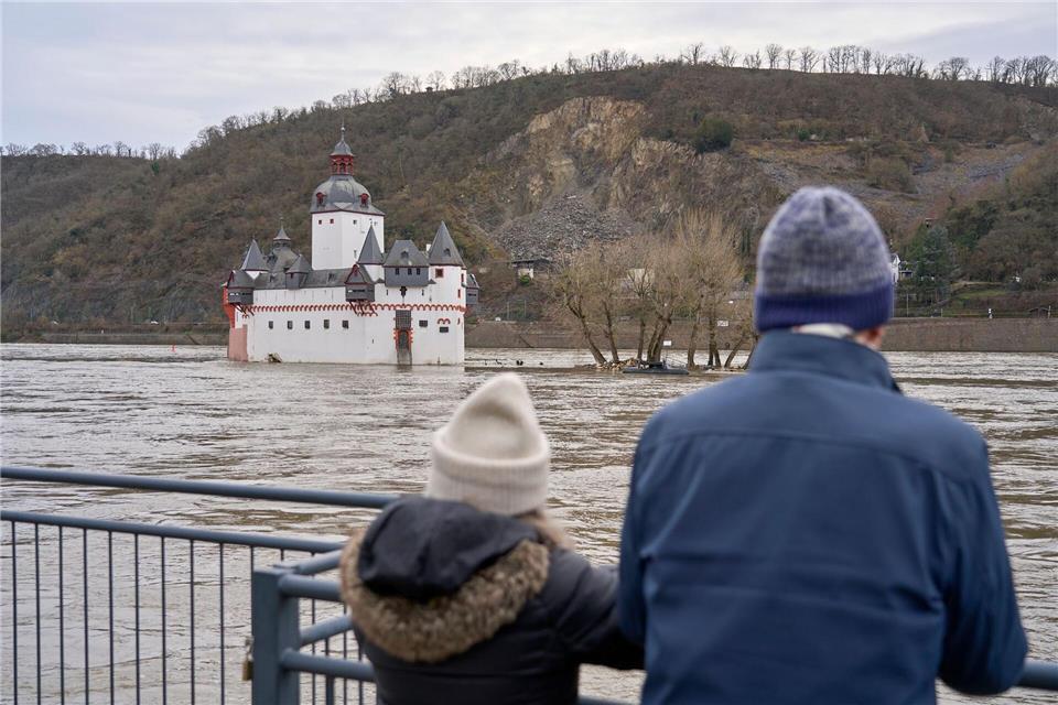 Hochwasser geht in kommenden Tagen zurück.Sascha Ditscher/dpa