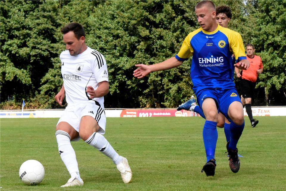 Hofft im Heimspiel gegen Schermbeck II auf sein erstes Saisontor: Marcel Kröger (VfL Ramsdorf)