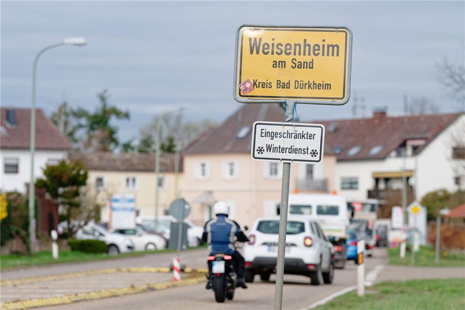 Holger Koob ist seit 2024 Ortsbürgermeister von Weisenheim am Sand.Uwe Anspach/dpa