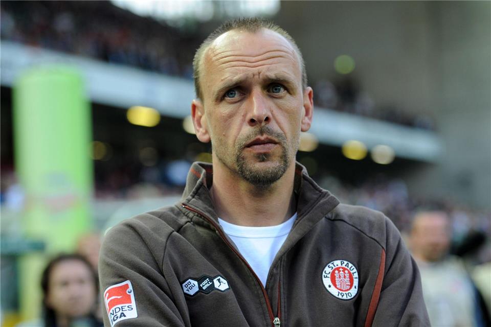 Holger Stanislawski beim FC St. Pauli. (Archivbild)picture alliance / dpa