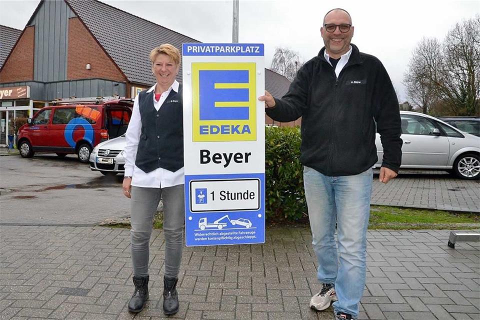 Holger und Sandra Beyer betreiben einen Edeka-Markt in Erle.