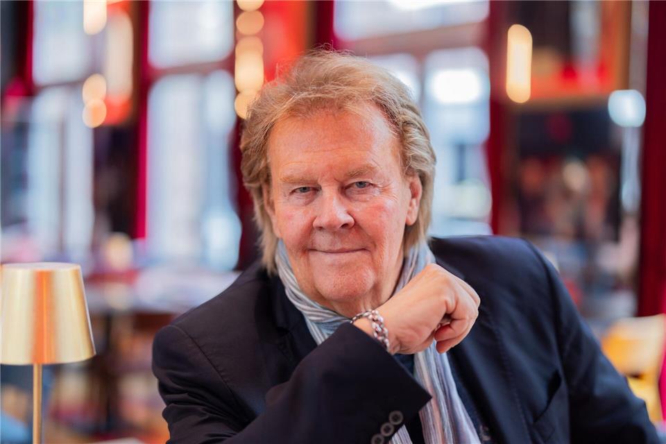 Howard Carpendale erobert mit seinem Album „Zeitlos“ erstmals in seiner Bühnenkarriere die Spitze der Offiziellen Deutschen Charts. (Archivbild) Rolf Vennenbernd/dpa