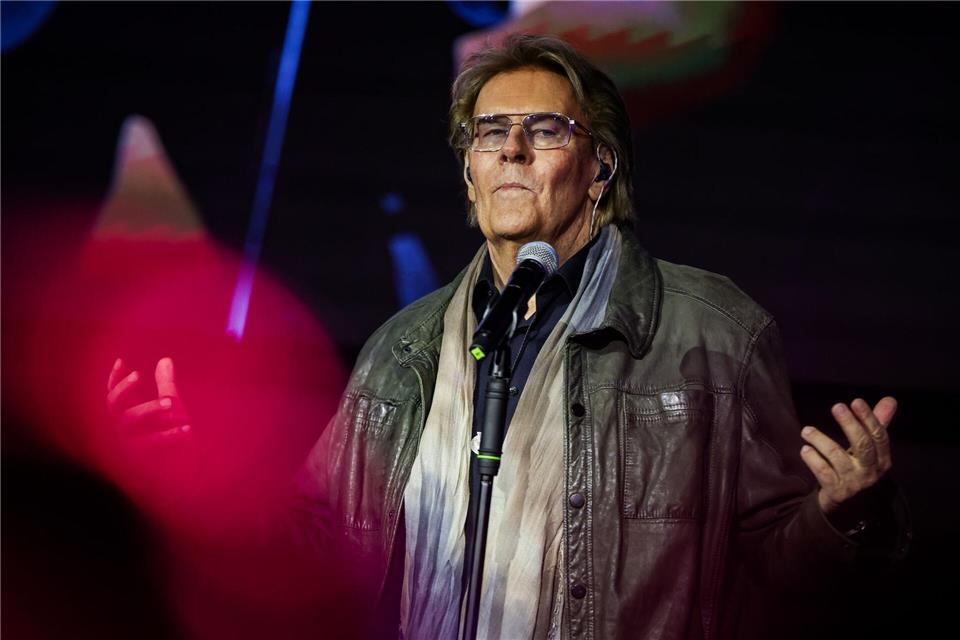 Howard Carpendale hält einen Spruch von Oliver Welke für unangebracht. (Archivbild)Christoph Reichwein/dpa