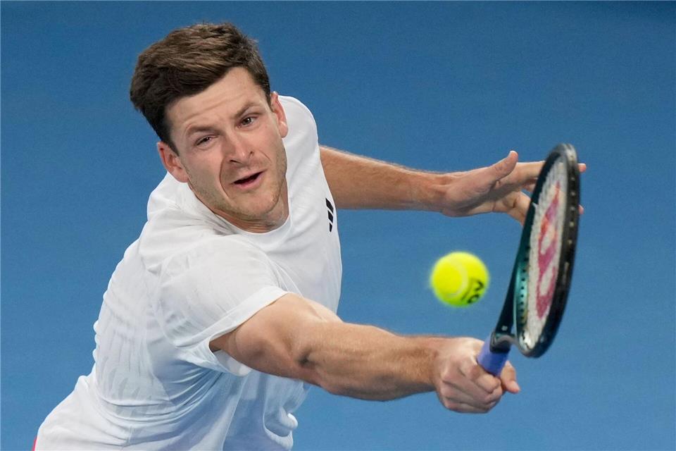 Hubert Hurkacz gewinnt gegen die deutsche Nummer eins.Rick Rycroft/AP/dpa