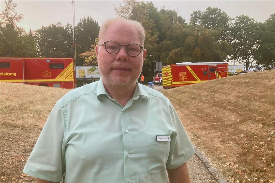 Hürtgenwald Bürgermeister schätzt am Samstag die Situation vor Ort ein.Volker Danisch/dpa