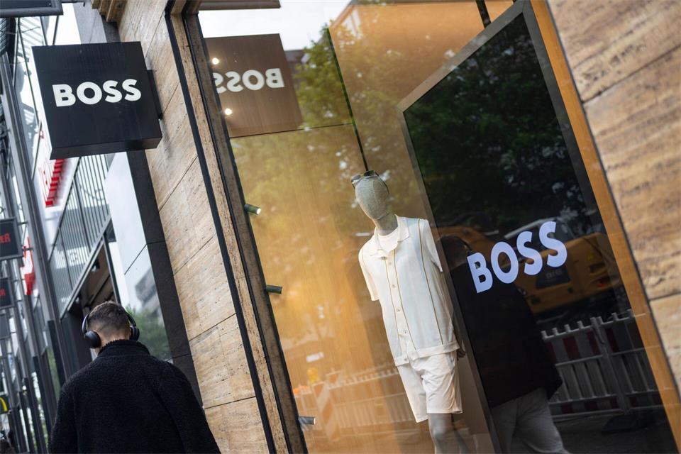 Hugo Boss muss sich einen neuen Aufsichtsratschef suchen.Marijan Murat/dpa