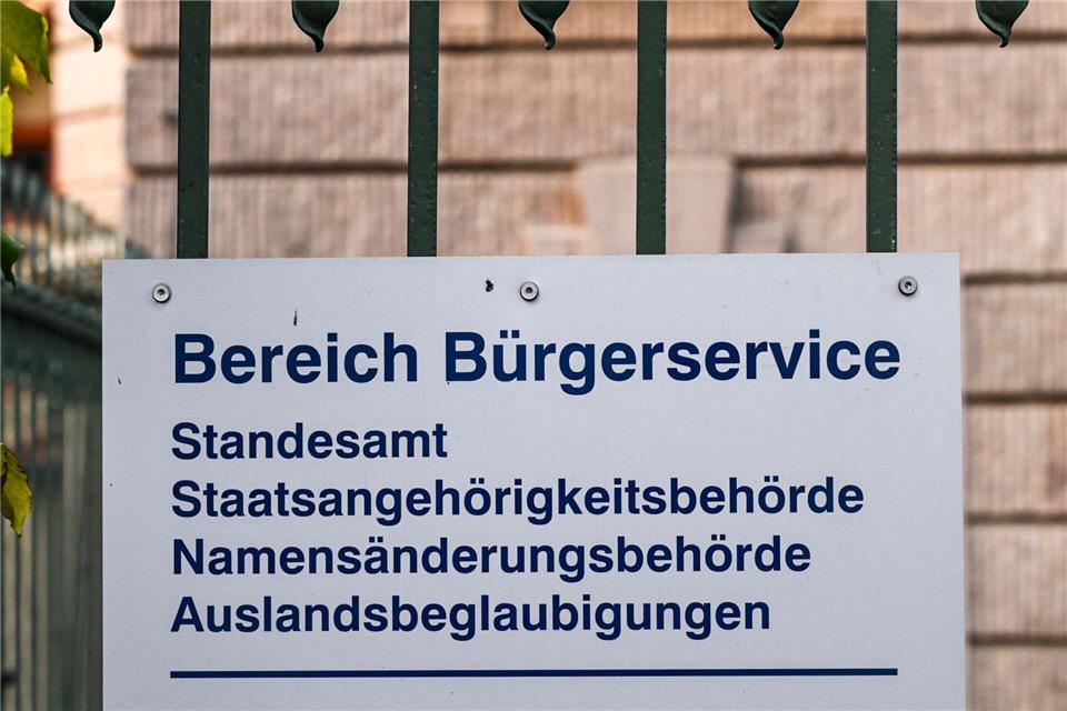 Hunderte in Sachsen-Anhalt haben die Möglichkeiten des Selbstbestimmungsgesetzes genutzt. (Symbolbild)Jens Kalaene/dpa