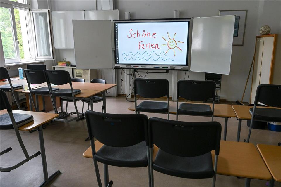 Hunderttausende Schülerinnen und Schüler starten in die Ferien.Jens Kalaene/dpa
