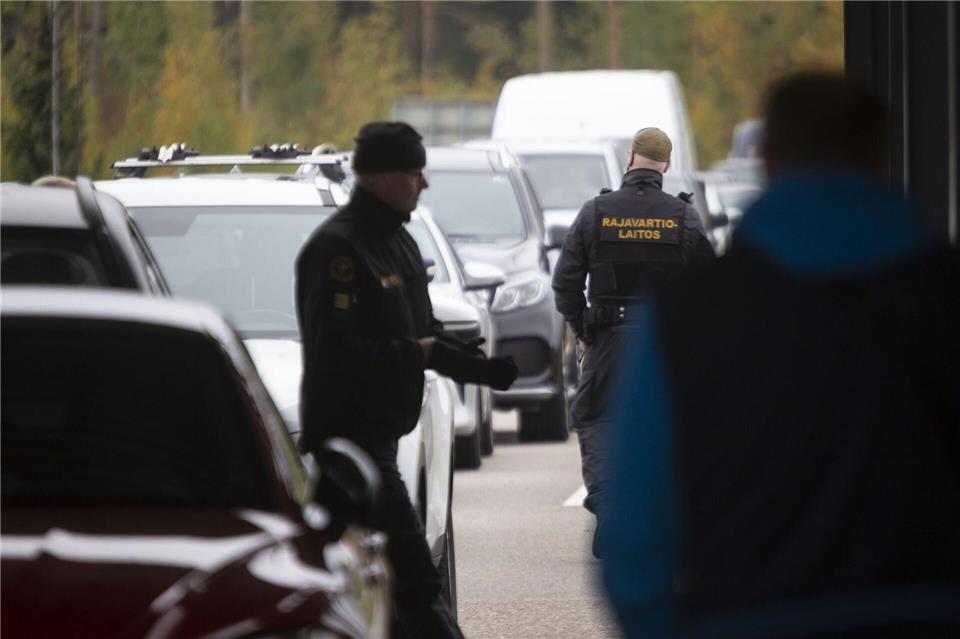 Hunderttausende russische Staatsbürger konnten im vergangenen Jahr mit einem Visum völlig legal in die EU einreisen. (Archivbild)Sasu Mäkinen/Lehtikuva/dpa