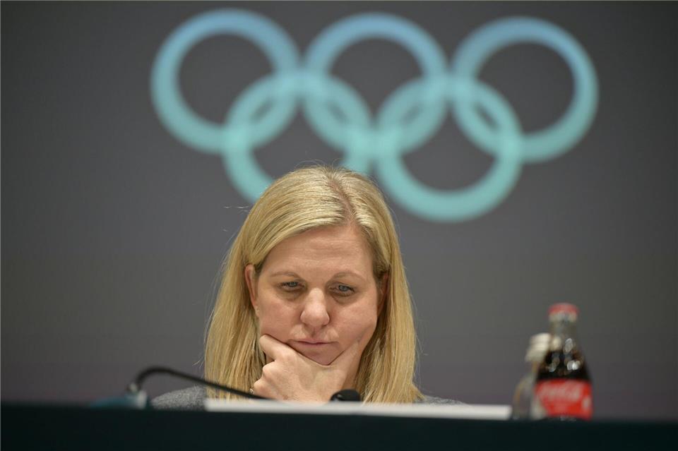 IOC-Präsidentin Kirsty Coventry reagierte zunächst überrascht auf den Auftritt Infantinos in Washington.Peter Kneffel/dpa