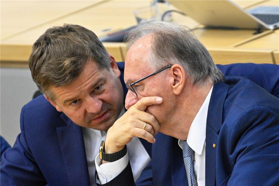 „Ich habe von ihm gelernt, dass man vielleicht über manche Dinge noch mal eine Nacht schläft, bevor man sie entscheidet“, sagt Sven Schulze (CDU) über Reiner Haseloff (CDU). (Archivbild)Klaus-Dietmar Gabbert/dpa