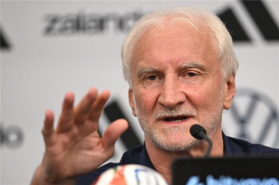 „Ich hätte es auch gerne anders gehabt“, sagt Rudi Völler zu politischen Vorgängen rund die WM.Federico Gambarini/dpa