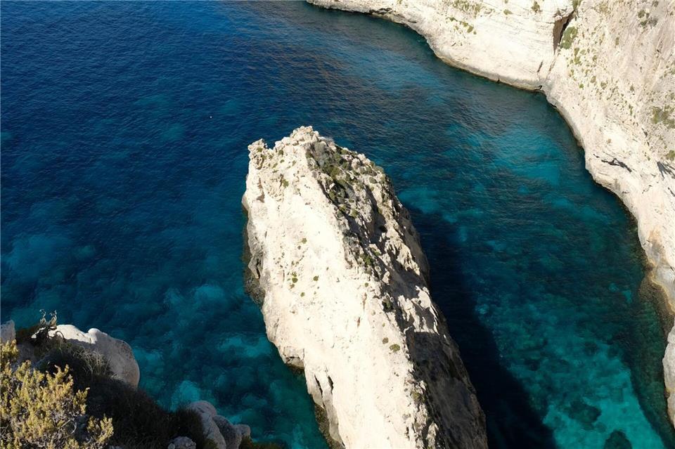 Ideal für Anfänger im Klettersport sind die Xaqqa Cliffs an der Südküste Maltas.Florian Sanktjohanser/dpa-tmn