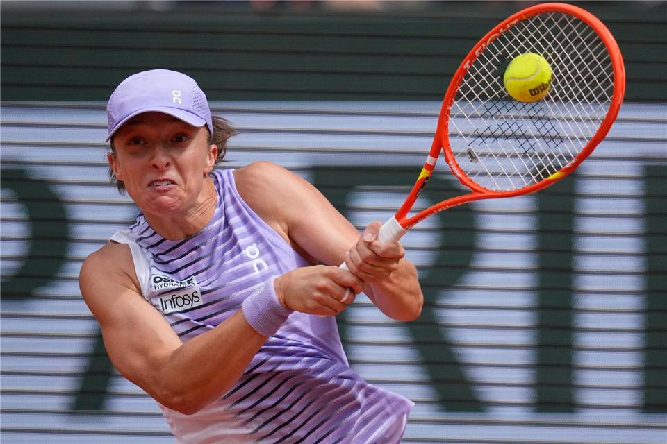 Iga Swietak verpatzt die Wimbledon-Generalprobe in Bad Homburg. (Archivbild)Christophe Ena/AP/dpa