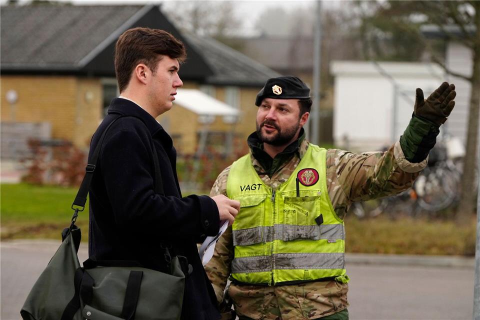 Ihr großer Bruder Kronprinz Christian (l) hat den Wehrdienst bereits abgeschlossen. (Archivbild)Mads Claus Rasmussen/Ritzau Scanpix Foto/AP/dpa