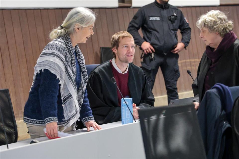 Ihre Anwälte wollen Klette weiter vertreten. (Archivbild)Focke Strangmann/dpa