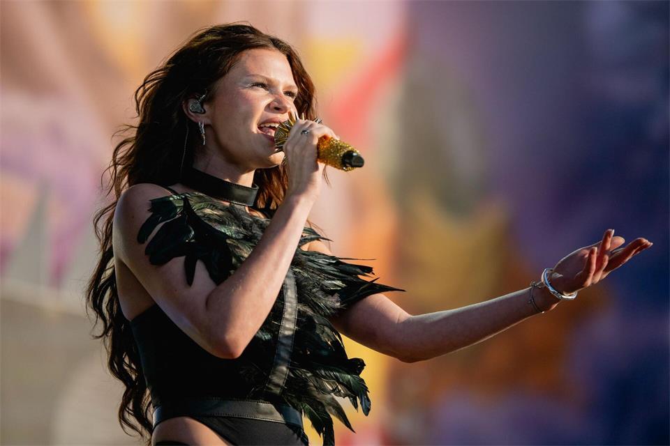 Ikkimel ist eine der gefragtesten Musikerinnen Deutschlands. (Archivbild)Jacob Schröter/dpa