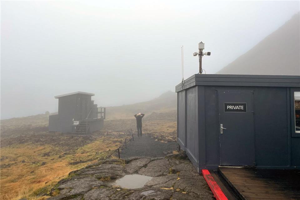 Im Basecamp am Fuße des Thrihnukagigur-Vulkans gibt es später warme Suppe.Manuel Meyer/dpa-tmn