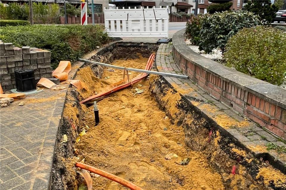 Im Bereich Dorstener Straße/Südring haben die Stadtwerke Borken zwei Gasschieber eingebaut. Diese sollen der Sicherheit dienen, falls die Leitung beschädigt werden sollte, zum Beispiel durch Baumwurzeln.